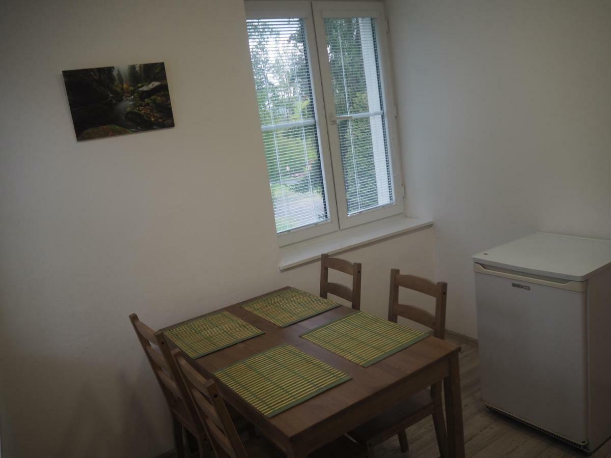 הרנסקו Economy Apartments Ceske Svycarsko מראה חיצוני תמונה