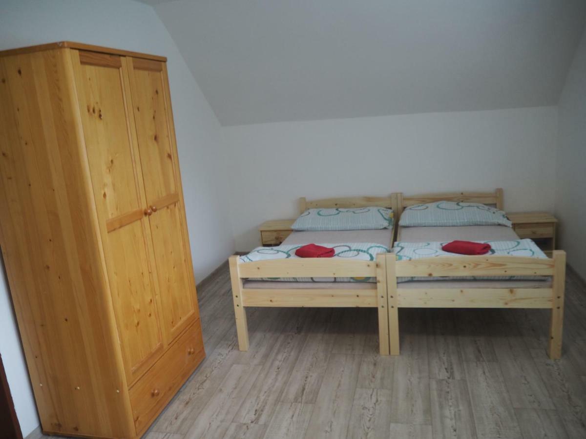 הרנסקו Economy Apartments Ceske Svycarsko מראה חיצוני תמונה